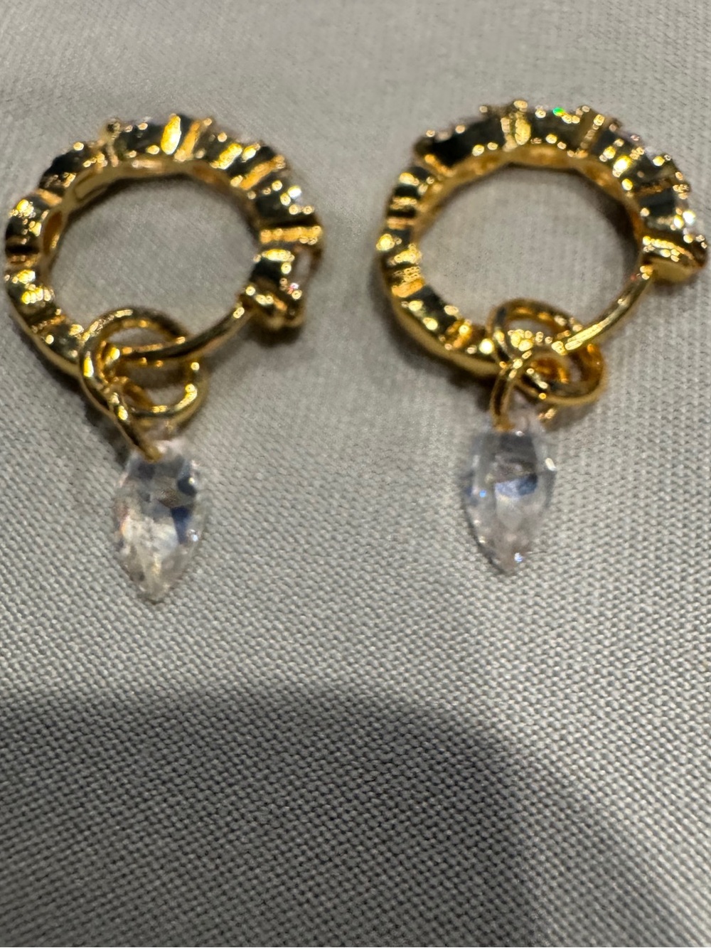 NWT Source Unknown Gold Hoop Earrings with Clear Crystal Teardrops